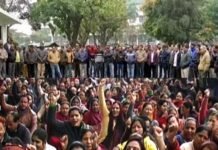 उत्तराखंड में 3 लाख सरकारी कर्मचारी सामूहिक अवकाश पर uttarakhand-govt employees on leave