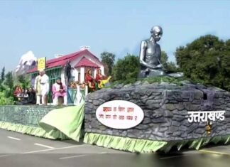 गणतंत्र दिवस पर राजपथ पर अद्भुत रही उत्तराखंड की झांकी ‘‘अनाशक्ति आश्रम’’ uttarakhand-ki-jhanki