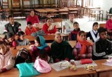 विशेष आवश्यकता वाले बच्चों के अभिभावकों के लिए श्रीनगर में लगा परामर्श शिविर Children-with-Special-Needs