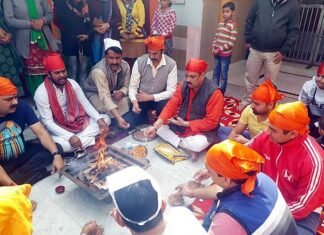 शहीदों की आत्मा की शांति के लिए बीटा-2 मंदिर में हवन hawan