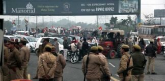 किसानों का डीएनडी पर धरना जारी, PM आवास, जंतर-मंतर जाने पर हैं अड़े kisaan-dharna-dnd-flyover