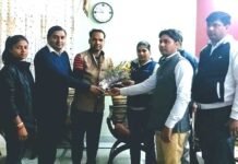 32वीं रैंक हासिल कर नोएडा की निधि शर्मा बनीं पीसीएस अधिकारी, लगा बधाईयों का तांता nidhi-sharma-up-pcs