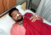 ग्रेटर नोएडा अथॉरिटी के सीईओ के सामने संविदा कर्मी ने खाया जहर Contractual worker eaten poison