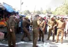 जम्मू बस स्टैंड पर ग्रेनेड फेंकने वाला गिरफ्तार, धमाके में 1 की मौत तथा 32 घायल Grenade blat in Jammu bus stand