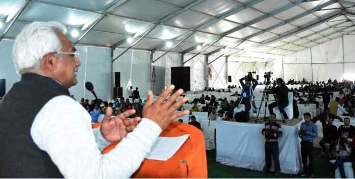 Uttarakhand-becoming-a-digitl-state