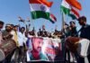 अभिनन्दन की घर वापसी में लग रहा है वक्त, अटारी बॉर्डर सुबह से इंतजार कर रहे हैं हजारों देशवासी abhinandan