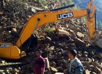 उत्तराखण्ड में ऑल वेदर रोड निर्माण के दौरान एक और हादसा, मलबे में दबकर दो की मौत all-weather-roads-construction