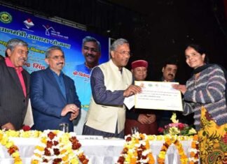 उत्तराखंड में 221 गरीबों को मिला आशियाना, मुख्यमंत्री ने सौंपे आवंटन पत्र allotment letter for home