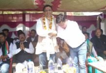 कल्जीखाल ब्लॉक में भाजपाइयों ने थामा कांग्रेस का दामन manish-khanduri-congress