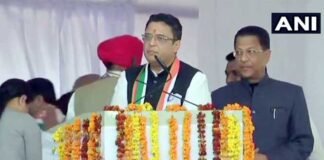 बीजेपी को बड़ा झटका, पूर्व मुख्यमंत्री खंडूड़ी के बेटे मनीष खंडूड़ी ने थामा कांग्रेस का हाथ manish-khanduri-join-congress