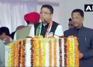 बीजेपी को बड़ा झटका, पूर्व मुख्यमंत्री खंडूड़ी के बेटे मनीष खंडूड़ी ने थामा कांग्रेस का हाथ manish-khanduri-join-congress