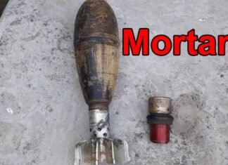 कबाड़ी को झाड़ियों में 81 एमएम मोर्टार मिलने से हड़कंप mortar
