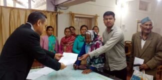 “रोड नही तो वोट नही”, कल्जीखाल ब्लॉक के ग्रामीणों ने किया चुनाव बहिष्कार road nahi to vote nahi