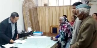 सड़क नही तो वोट नही, ग्रामीणों ने बनाई रणनीति road-nahi-to-vote-nahi