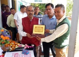 पर्यावरण प्रेमी शिक्षक यशपाल रावत को सेवानिवृत्ति पर भावभीनी विदाई yashpal-rawat