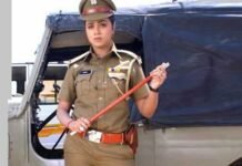 पंडित ने पंडिताई कर पत्नी को बनाया सब इंस्पेक्टर, नौकरी लगते ही पत्नी बोली अब तुम्हारी हैसियत नहीं है मुझे रखने की Sub-inspector-wife