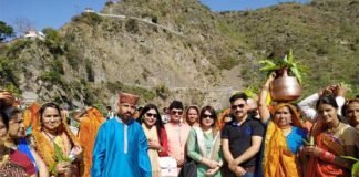 बेतालघाट के रहस्यमयी “नकुवा बूबू” मंदिर में पहुंची “नई पहल नई सोच” की टीम betal-ghati-nakua-bubu