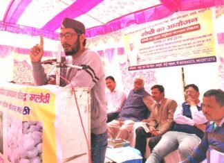 पहाड़ों से पलायन कैसे रोका जाये विषय पर सतपुली स्थिति मलेठी में बुद्धिजीवियों ने की संगोष्ठी seminar-in-satpuli-malethi
