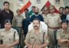 फर्जी IFS अफसर बनकर VIP सुविधाएं ले रही महिला, पति सहित गिरफ्तार zoya-khan-farji-ifs-officer