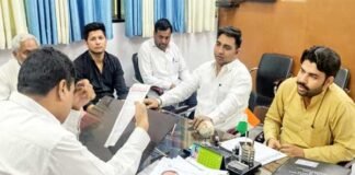 आग लगने से बेघर हुए 54 परिवारों की मदद के लिए आगे आई सामाजिक संस्थाएं Corruption-free-india