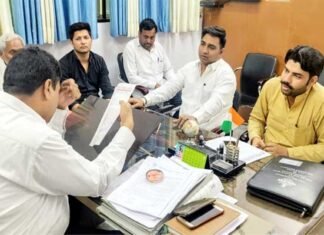 आग लगने से बेघर हुए 54 परिवारों की मदद के लिए आगे आई सामाजिक संस्थाएं Corruption-free-india