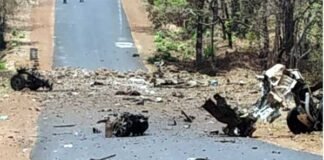 महाराष्ट्र के गढ़चिरौली में नक्सलियों ने IED ब्लास्ट कर उड़ाई सुरक्षाकर्मियों की गाड़ी, 15 कमांडो शहीद ied blast in maharashtra