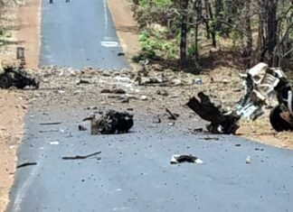 महाराष्ट्र के गढ़चिरौली में नक्सलियों ने IED ब्लास्ट कर उड़ाई सुरक्षाकर्मियों की गाड़ी, 15 कमांडो शहीद ied blast in maharashtra