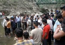 पैठाणी के निकट पश्चिमी नयार नदी में डूबने से तीन युवकों की मौत nadi-me-dubane-se-3-yuvak-m