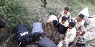 उत्तराखंड: दर्दनाक हादसा, गहरी खाई में गिरी कार, दो की मौत, दो घायल pithauragarh-car-accident