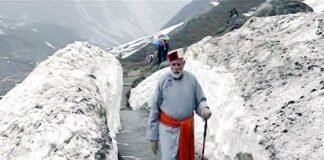 पहाड़ी पोशाक में केदारनाथ धाम पहुंचे पीएम मोदी ने पवित्र गुफा में लगाया ध्यान pm-modi-in-badrinath