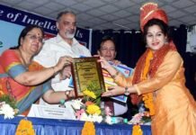 लोक गायिका संगीता ढौंडियाल सहित 12 शख्सियतों को “उत्तराखंड रत्न” सम्मान sangeeta-dhaundiyal