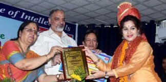लोक गायिका संगीता ढौंडियाल सहित 12 शख्सियतों को “उत्तराखंड रत्न” सम्मान sangeeta-dhaundiyal