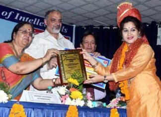 लोक गायिका संगीता ढौंडियाल सहित 12 शख्सियतों को “उत्तराखंड रत्न” सम्मान sangeeta-dhaundiyal