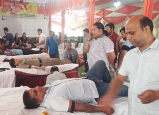 माँ फाउंडेशन के तत्वावधान में श्रीनगर में रक्तदान शिविर blood-donation-camp