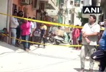 खौफनाक घटना: शख्स ने चाकू मारकर की पत्नी और 3 मासूम बच्चों की हत्या delhi-murder-case