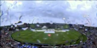 वर्ल्ड कप 2019: टीम इंडिया का स्कोर 300 के पार, बारिश की वजह से खेल रुका india-pakistan-match-stopped due to rain