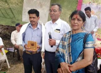 ग्रामीण पत्रकार जगमोहन डांगी उत्तरांचलवासी अवार्ड से सम्मानित jagmohan-daangi