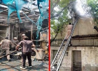 नोएडा अथॉरिटी के प्रशासनिक भवन में लगी आग noida-authority-fire