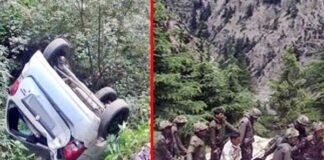 उत्तराखंड: क्रिकेट खेलकर लौट रहे युवकों की कार गहरी खाई में गिरी, 5 की मौत alto-car-accident-chamoli