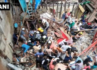 मुंबई में 4 मंजिला इमारत गिरी, 12 लोगों की मौत, 15 परिवारों के दबे होने की आशंका building-collapse-in-Mumbai