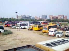 दिल्ली से लखनऊ, गोरखपुर, पटना बिना परमिट दौड़ रही 72 एसी, स्लीपर बसों को किया सीज buses-seized