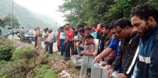 चकराता घूमने जा रहे पर्यटकों की कार गहरी खाई में गिरी, 5 की मौत car-accident-in-chakrata