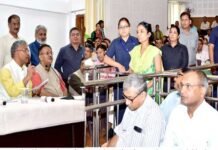 एक सप्ताह में शिकायतों पर कार्यवाही सुनिश्चित हो, जनता मिलन कार्यक्रम में बोले मुख्यमंत्री cm-in-public-meeting