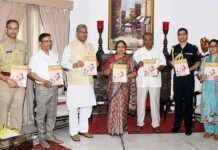 “देवभूमि संवाद” पत्रिका का मुख्यमंत्री त्रिवेन्द्र रावत ने किया विमोचन devbhoomi-samvad-magazine
