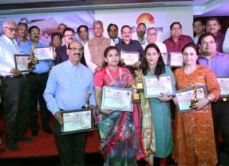 सीएम त्रिवेन्द्र ने किया प्रदेश के 21 चिकित्सकों को मेडिकल एक्सीलेंस अवार्ड-2019 से सम्मानित doctors-honored-in-uttarakhnd