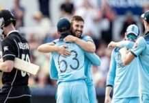 ICC वर्ल्ड कप 2019: सेमीफाइनल में पहुंचे वाली तीसरी टीम बनी इंग्लैंड, भारत से होगी भिड़ंत! england-cricket-team