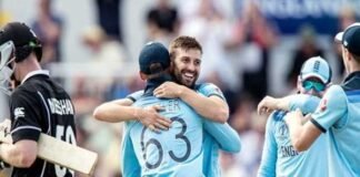 ICC वर्ल्ड कप 2019: सेमीफाइनल में पहुंचे वाली तीसरी टीम बनी इंग्लैंड, भारत से होगी भिड़ंत! england-cricket-team