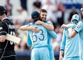 ICC वर्ल्ड कप 2019: सेमीफाइनल में पहुंचे वाली तीसरी टीम बनी इंग्लैंड, भारत से होगी भिड़ंत! england-cricket-team