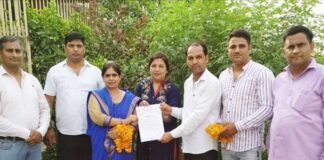 महिला उन्नति संस्था ने पिंकी त्रिपाठी को बनाया गौतमबुद्धनगर का जिलाध्यक्ष mahila-unnati-sanstha-monthly meeting