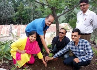 अमर शहीद श्रीदेव सुमन के बलिदान दिवस पर वृक्षारोपण कार्यक्रम plantation